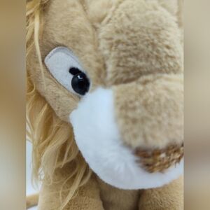 CHANEL Coco Crush Lion Plush Collectible GWP 2022 Jewelry Gift Lion Toy NIB